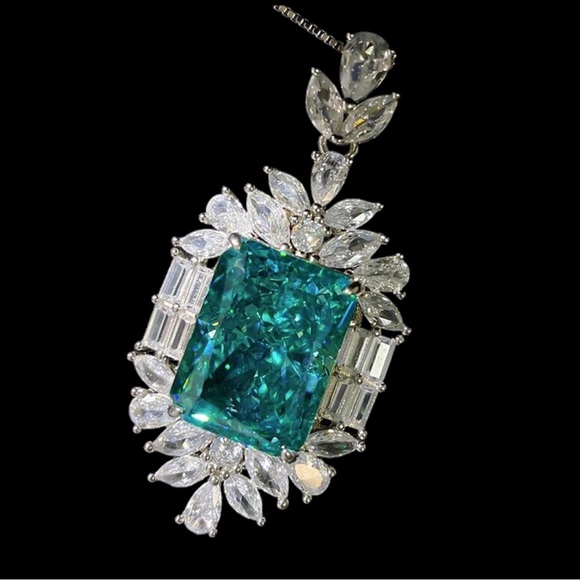 Exquisite 925 Sterling Silver Zircon Necklace - Picture 6 of 12